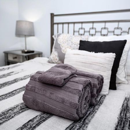 Elegant 3 Bedroom Apt With Free Parking And Balcony Nashville Exterior photo