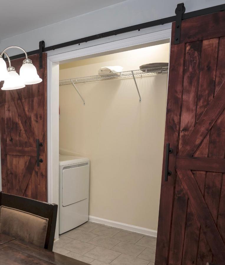 Elegant 3 Bedroom Apt With Free Parking And Balcony Nashville Exterior photo