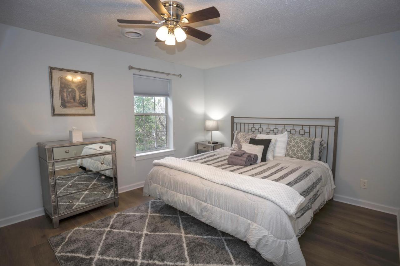 Elegant 3 Bedroom Apt With Free Parking And Balcony Nashville Exterior photo
